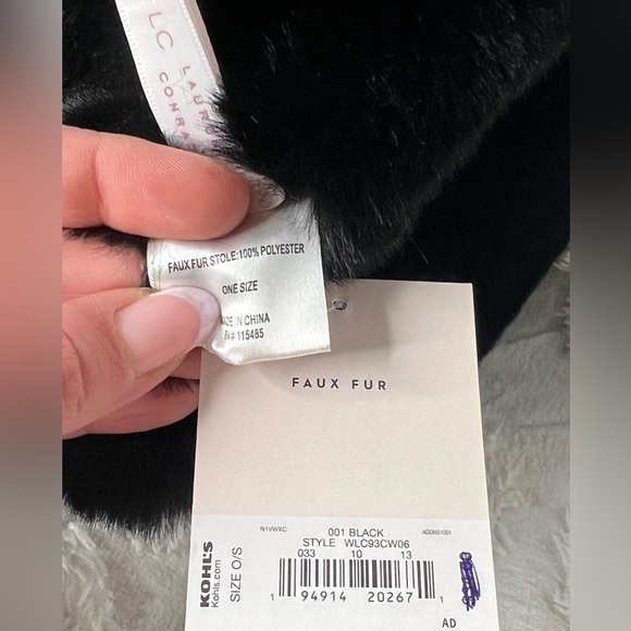 LC LAUREN CONRAD • BLACK FAUX FUR SCARF & GLOVES • NWT - Picture 3 of 3